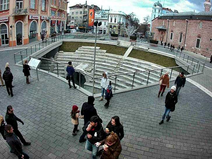 Пловдив времето уеб камера площад 'Римски Стадион', Център, 'Джумая' джамия, Главна пешеходна улица, 'Капана' Free-WebCamBG