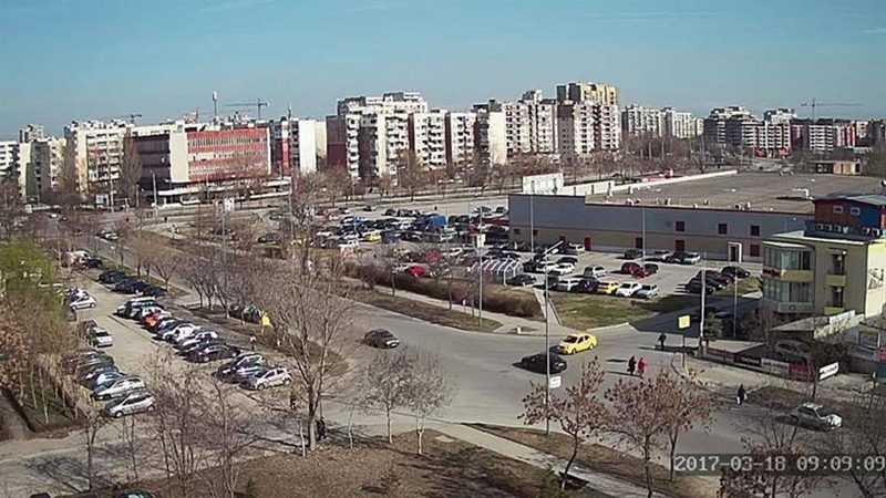 Пловдив времето уеб камера жилищен комплекс квартал 'Тракия', магазин 'Кауфланд-1', Пощенски клон, поща, улици трафик, до магазин за мебели 'ИДЕА' (бивш РУМ 'Тракия'), kamerite Free-WebCamBG