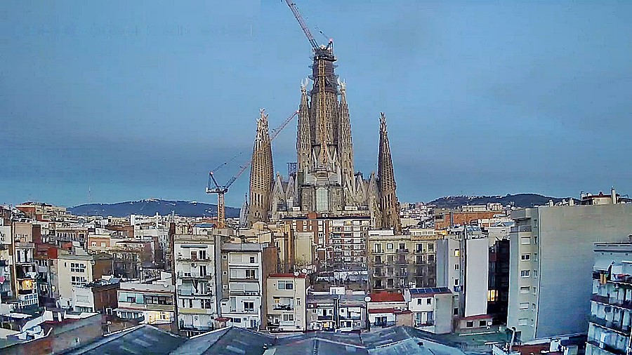 Барселона (Barcelona) времето уеб камера католическа базилика 'Саграда Фамилия' ('Sagrada Familia'), Испания (Spain), kamerite Free-WebCamBG