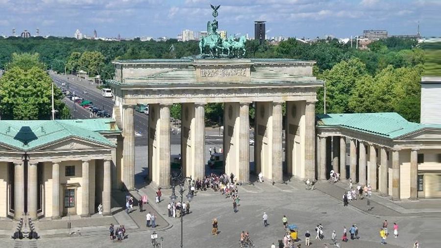 Берлин (Berlin) времето уеб камера 'Бранденбургска' врата (Brandenburg Gate, Brandenburger Tor), булевард на липите, столица Германия (Germany), kamerite Free-WebCamBG